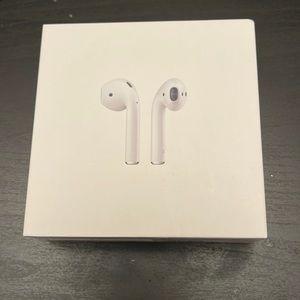 Apple AirPods with Charging Case (1st Generation)